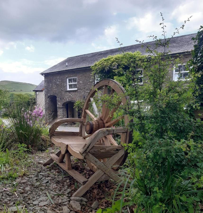 The Mews, Talley *